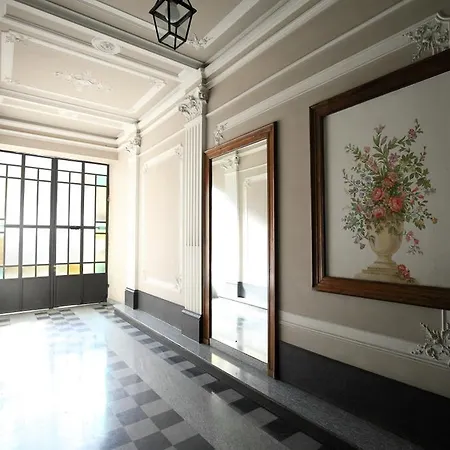 Re Umberto Apartment *